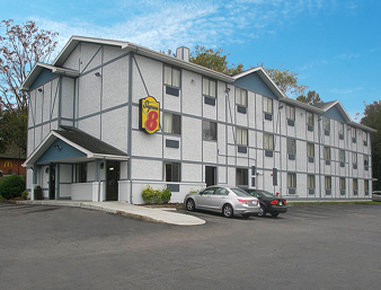 Super 8 Suffolk Tidewater