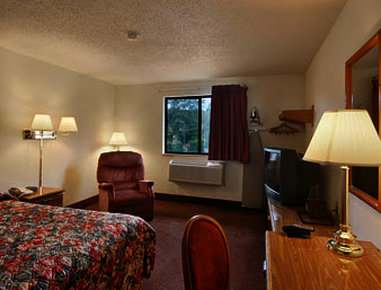 Super 8 Brattleboro Vt - Brattleboro, VT