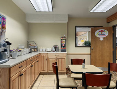 Super 8 Columbus - Columbus, MT