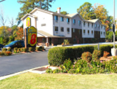 Super 8 Chesapeake Churchland