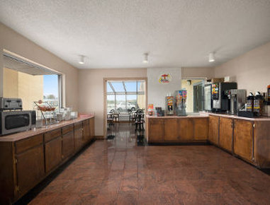 Super 8 By Wyndham Meridian - Meridian, MS