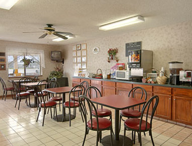 Super 8 By Wyndham Parsons - Parsons, KS