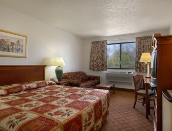 Super 8 Howe - Howe, IN