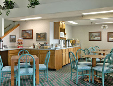 Super 8 Plymouth - Plymouth, IN