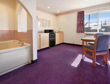 Super 8 Grants - Grants, NM