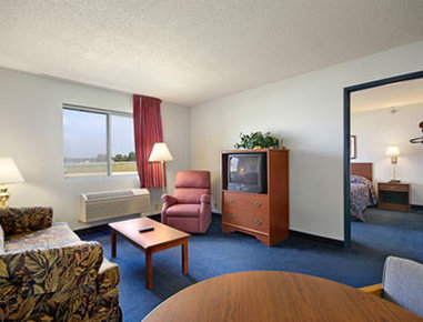Super 8 Auburn - Auburn, IN