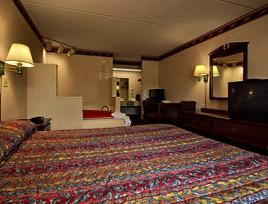Super 8 By Wyndham Dothan - Dothan, AL