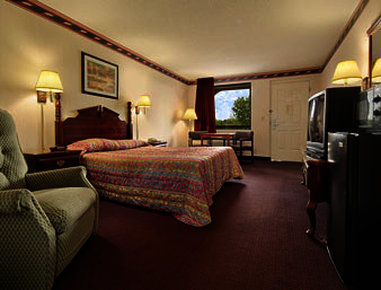 Super 8 By Wyndham Dothan - Dothan, AL