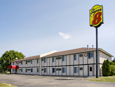 Super 8 Staples - Staples, MN
