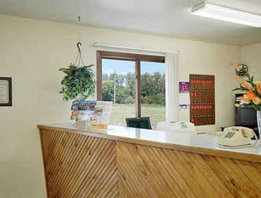 Super 8 Staples - Staples, MN