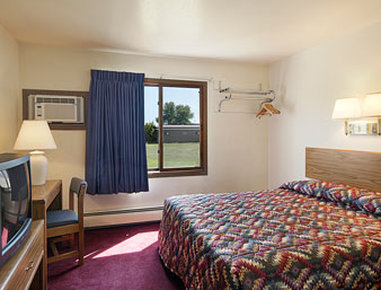 Super 8 Staples - Staples, MN