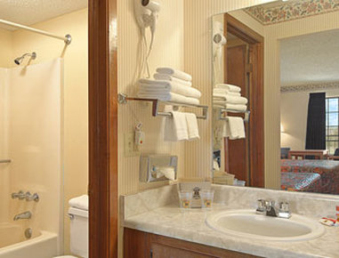 Super 8 Lakeland - Arlington, TN
