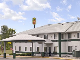 SUPER 8 - Charlotte, MI