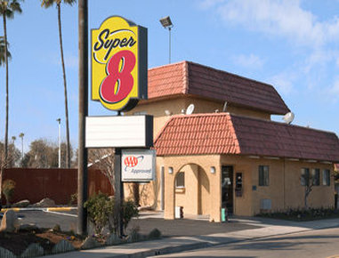 Super 8 Fresno
