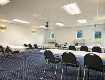 Super 8 - Portland, IN