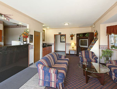 SUPER 8 - Big Rapids, MI