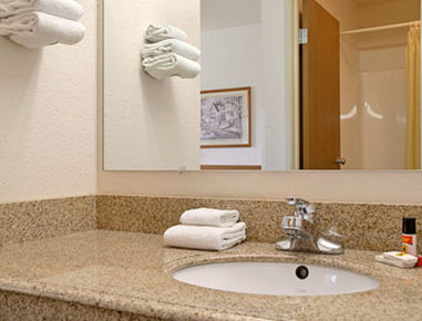 SUPER 8 - Big Rapids, MI