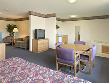 Super 8 - Baldwin, WI