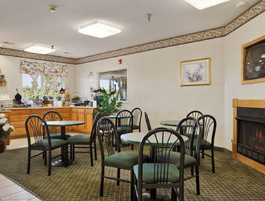 Super 8 Huntington - Huntington, IN