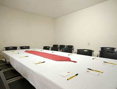 Super 8 Huntington - Huntington, IN