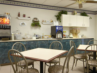 Super 8 Waterloo - Waterloo, IL