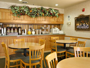 Super 8 Ava - Ava, MO