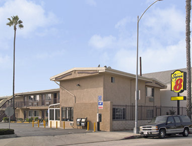 Super 8 Los Angeles / Culver City Area