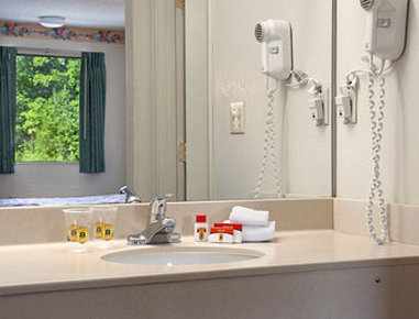 Red Roof Inn Scottsburg - Scottsburg, IN