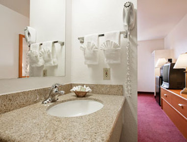 Super 8 By Wyndham Wenatchee - Wenatchee, WA