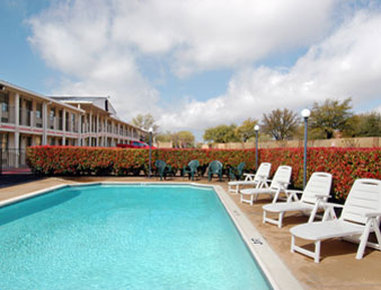 Super 8 By Wyndham By The Galleria/North Dallas - Addison, TX