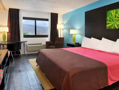 Super 8 - Mahwah, NJ