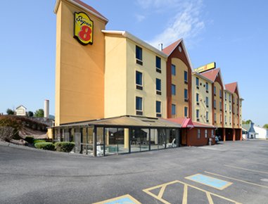Super 8 Pigeon Forge Near The Convention Center - Pigeon Forge, TN
