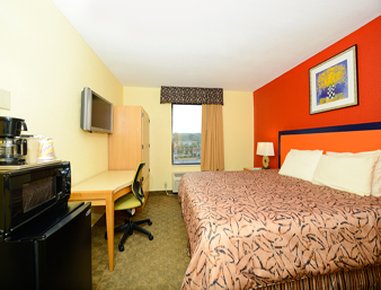 Super 8 Pigeon Forge Near The Convention Center - Pigeon Forge, TN