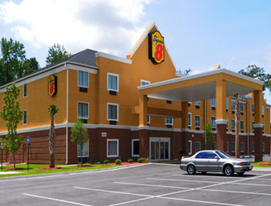 Super 8 Savannah