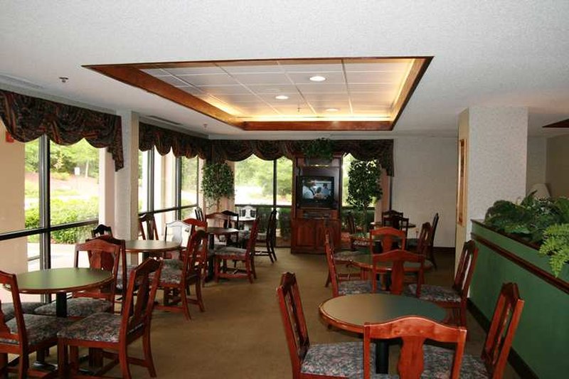 Baymont Inn and Suites McDonough - McDonough, GA