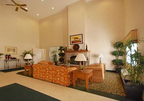 Comfort Suites