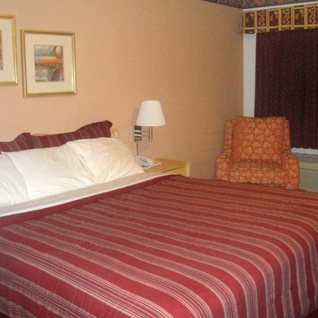 Muir Lodge Motel - Martinez, CA