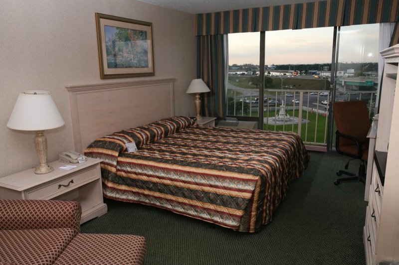 EL PALACIO SPORTS HOTEL - Opa Locka, FL