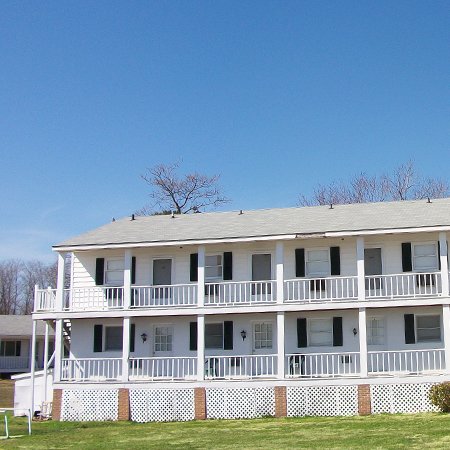 Harrison's Country Inn - Tilghman, MD