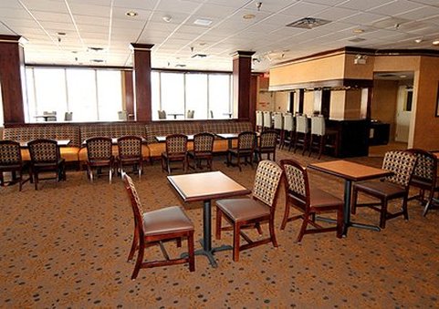 Clarion Hotel Memphis - Memphis, TN