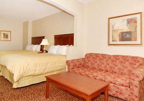 Comfort Suites East Brunswick - East Brunswick, NJ