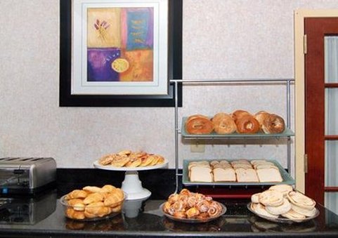 Comfort Suites East Brunswick - East Brunswick, NJ
