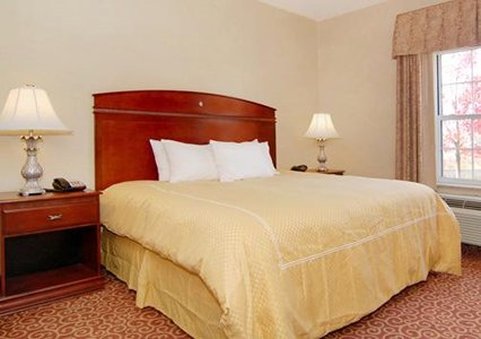 Comfort Suites East Brunswick - East Brunswick, NJ