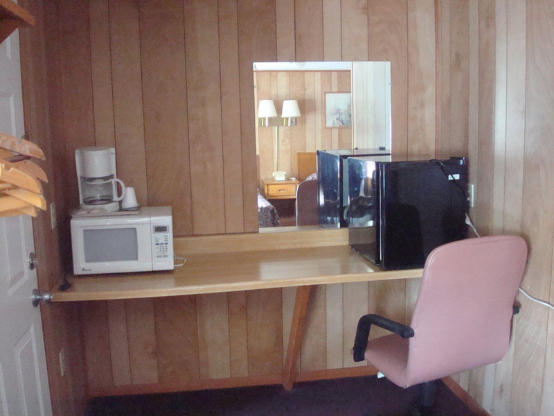 Elmwood Motor Lodge - Concord, NH