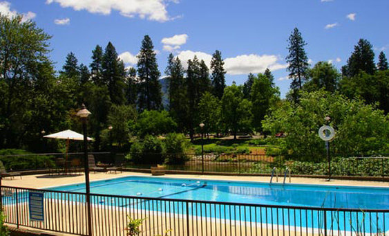 Lodge At Riverside - Grants Pass, OR