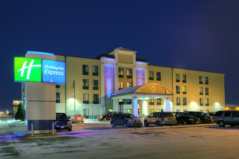 Holiday Inn Express-West - Fargo, ND