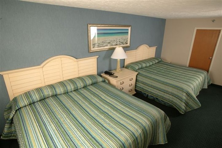Sugar Beach Resort Hotel - Traverse City, MI