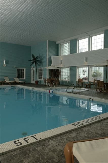 Sugar Beach Resort Hotel - Traverse City, MI