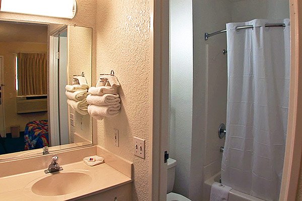 MOTEL 6 - Rowland Heights, CA