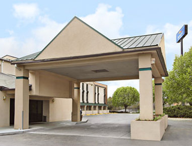 Baymont Inn & Suites - Statesville, NC